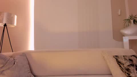 Snapshot of naomisainz chatting on 9, 2, 2025 Naomi online show from 9, 2, 2025