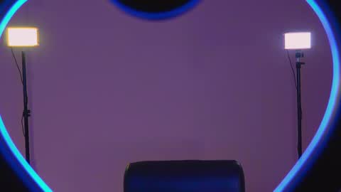 Snapshot of naomisainz chatting on 11, 3, 2025 Naomi online show from 11, 3, 2025