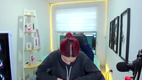 naomy online show from 31, 10, 2025