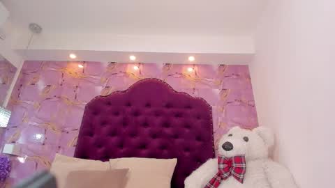 Snapshot of naomy_sexy_ chatting on 10, 11, 2025 Naomy online show from 10, 11, 2025