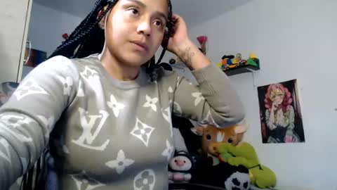 Snapshot of naomylux1 chatting on 12, 6, 2026 naomylux1 online show from 12, 6, 2026