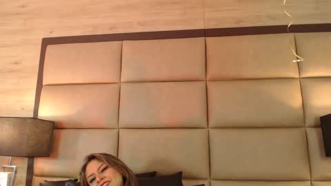Snapshot of naomyrivera chatting on 21, 12, 2024 nao online show from 21, 12, 2024
