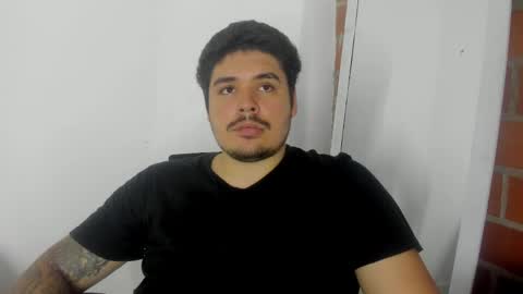 Snapshot of narciso_kh chatting on 3, 4, 2026 deibyd online show from 3, 4, 2026