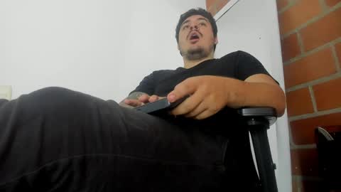 Snapshot of narciso_kh chatting on 3, 4, 2026 deibyd online show from 3, 4, 2026