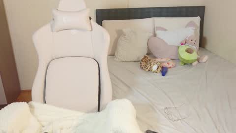 Naree online show from 2, 2, 2025