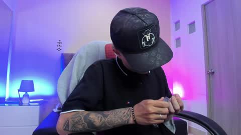 Snapshot of nascary_fox chatting on 19, 4, 2026 Nascary Fox online show from 19, 4, 2026