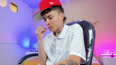 Snapshot of nascary_fox chatting on 22, 4, 2026 Nascary Fox online show from 22, 4, 2026