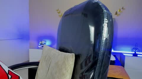 Snapshot of nascary_fox chatting on 3, 5, 2026 Nascary Fox online show from 3, 5, 2026