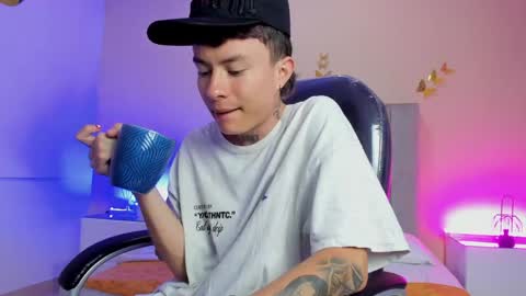 Snapshot of nascary_fox chatting on 5, 5, 2026 Nascary Fox online show from 5, 5, 2026