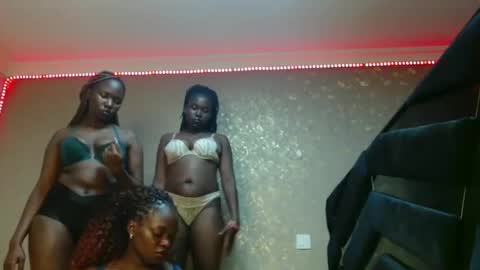 Snapshot of nasha_nei chatting on 19, 3, 2026 Nasha online show from 19, 3, 2026