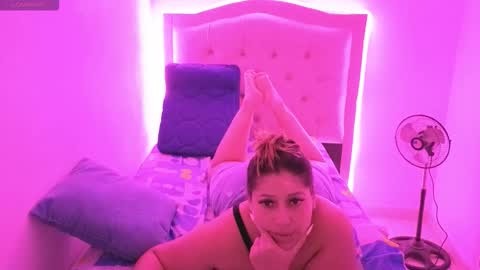 Nasly batista  online show from 4, 11, 2025