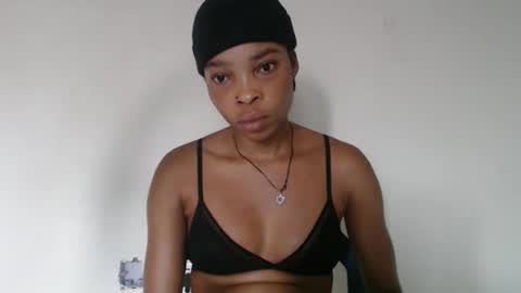 Snapshot of nastie_cumlover chatting on 9, 11, 2025 bella online show from 9, 11, 2025