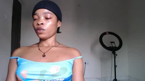 Snapshot of nastie_cumlover chatting on 26, 11, 2025 bella online show from 26, 11, 2025