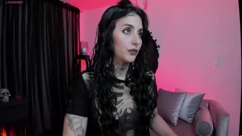 Goddess Alice online show from 6, 11, 2025