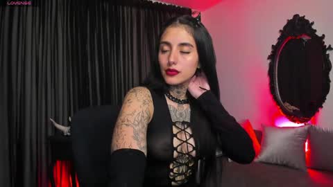 Snapshot of nasty_alice1 chatting on 9, 5, 2026 Goddess Alice online show from 9, 5, 2026
