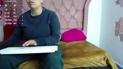 nat_evans8 online show from 31, 5, 2026
