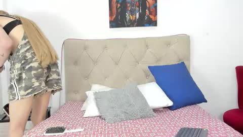 Snapshot of natacha_ferrer1 chatting on 26, 11, 2025 natacha_ferrer1 online show from 26, 11, 2025