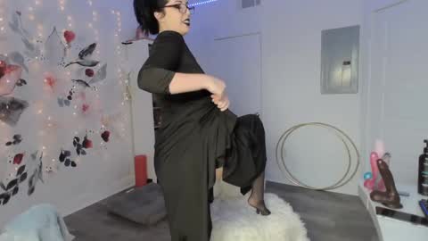 Snapshot of natahsaluxxx chatting on 23, 12, 2024 Natasha Luxxx online show from 23, 12, 2024