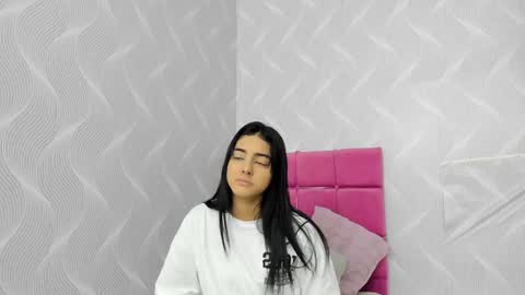 Snapshot of natalia_aguirre chatting on 7, 1, 2025 Naty online show from 7, 1, 2025