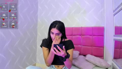 Snapshot of natalia_aguirre chatting on 4, 2, 2025 Naty online show from 4, 2, 2025