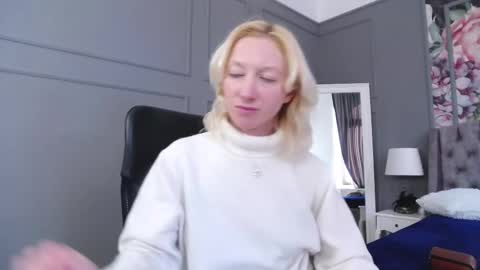Snapshot of natalie_bitton chatting on 20, 2, 2025 Natalie online show from 20, 2, 2025