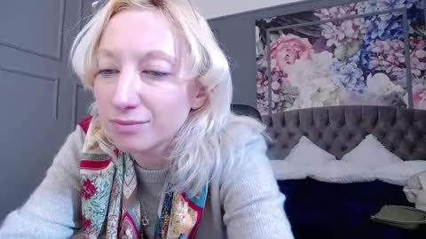 Snapshot of natalie_bitton chatting on 23, 2, 2025 Natalie online show from 23, 2, 2025