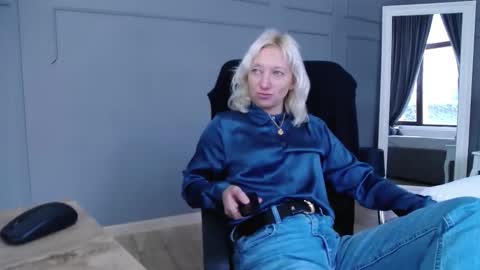 Natalie online show from 4, 11, 2025