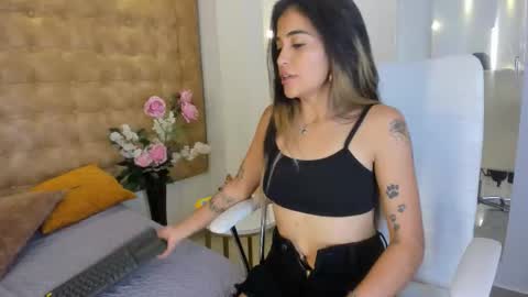 Snapshot of natalie_garciia chatting on 6, 2, 2026 online show from 6, 2, 2026