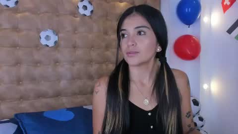 Snapshot of natalie_garciia chatting on 22, 6, 2026 online show from 22, 6, 2026