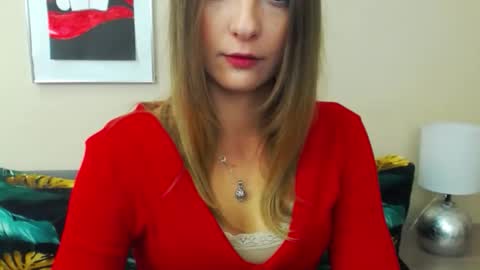 Snapshot of natalie_live chatting on 5, 11, 2025 NatalieSexy online show from 5, 11, 2025