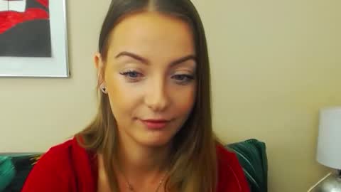 Snapshot of natalie_live chatting on 25, 11, 2025 NatalieSexy online show from 25, 11, 2025