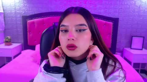 natalie  online show from 19, 12, 2025