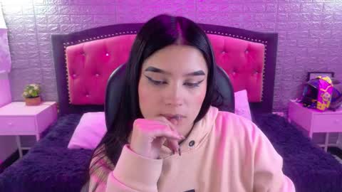 natalie  online show from 9, 2, 2026