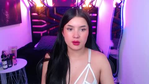 natalie  online show from 19, 5, 2026