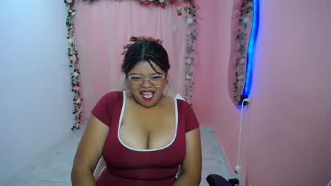 Snapshot of natalie_tits1 chatting on 23, 9, 2025 natalie_tits1 online show from 23, 9, 2025