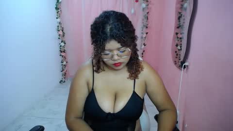 Snapshot of natalie_tits1 chatting on 1, 10, 2025 natalie_tits1 online show from 1, 10, 2025