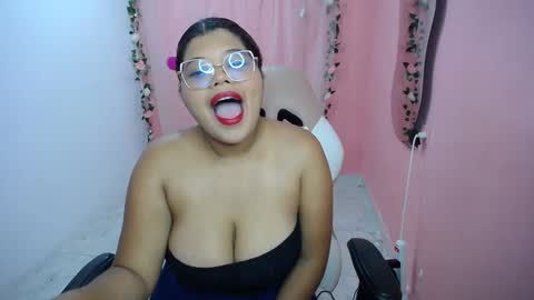 Snapshot of natalielabellex1 chatting on 28, 9, 2025 natalielabellex1 online show from 28, 9, 2025