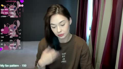 Snapshot of natalimillers chatting on 19, 10, 2025 Natali online show from 19, 10, 2025