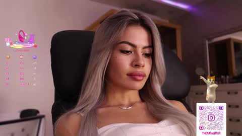 Snapshot of natalimurr chatting on 25, 10, 2025 Natali online show from 25, 10, 2025