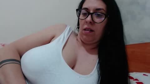 Snapshot of natally565656 chatting on 7, 5, 2026 natally online show from 7, 5, 2026