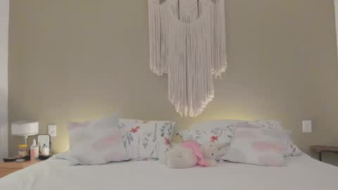 anatalybee online show from 27, 9, 2025