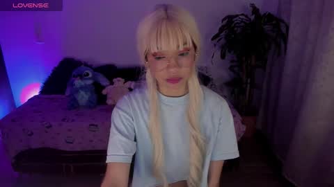 Snapshot of nataly_29 chatting on 7, 11, 2025 MissNatis online show from 7, 11, 2025