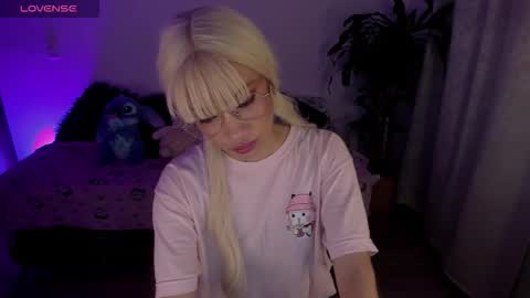 Snapshot of nataly_29 chatting on 9, 11, 2025 MissNatis online show from 9, 11, 2025