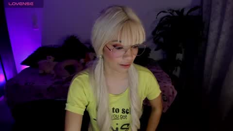 Snapshot of nataly_29 chatting on 6, 5, 2026 MissNatis online show from 6, 5, 2026