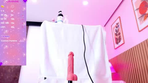 Snapshot of nataly_thierry chatting on 18, 11, 2025 Nataly online show from 18, 11, 2025