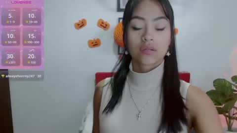 Snapshot of natalyescobar_lx chatting on 30, 10, 2025 Nataly Escobar online show from 30, 10, 2025