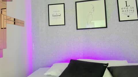 Snapshot of natasha_harpper chatting on 4, 12, 2025 Natasha online show from 4, 12, 2025