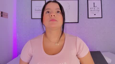 Snapshot of natasha_harpper chatting on 15, 12, 2025 Natasha online show from 15, 12, 2025