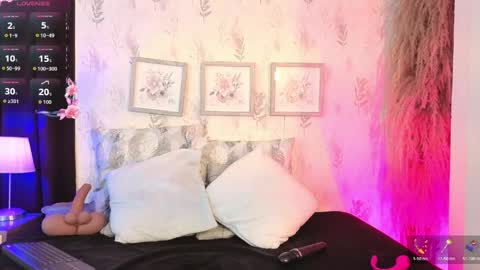 Natasha Blade online show from 18, 5, 2026