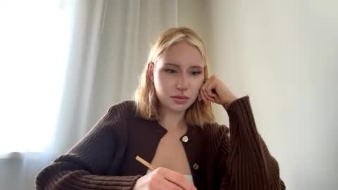 Snapshot of natashiaasevedo chatting on 23, 6, 2026 Alisa online show from 23, 6, 2026